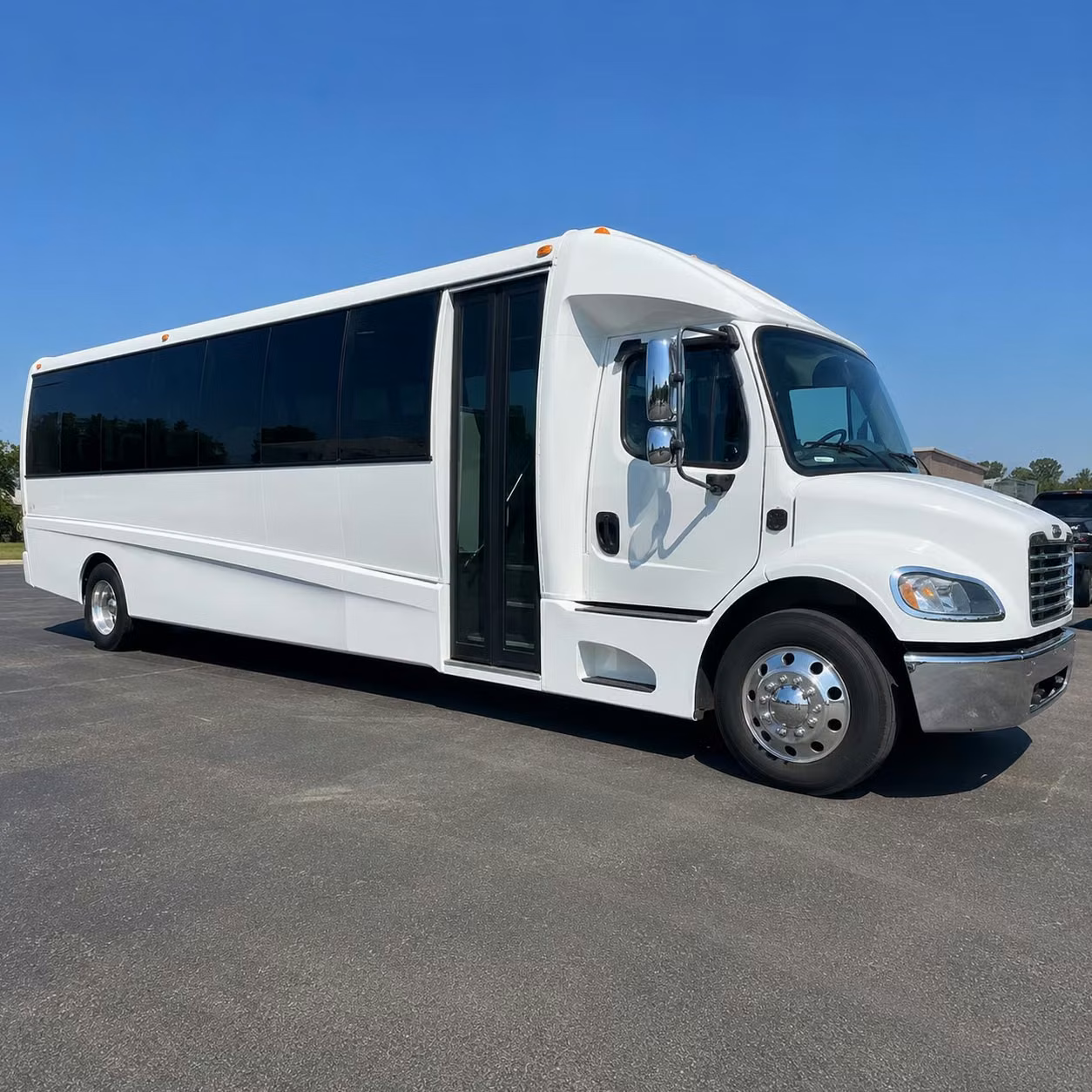 auburn 15 passenger minibus rental