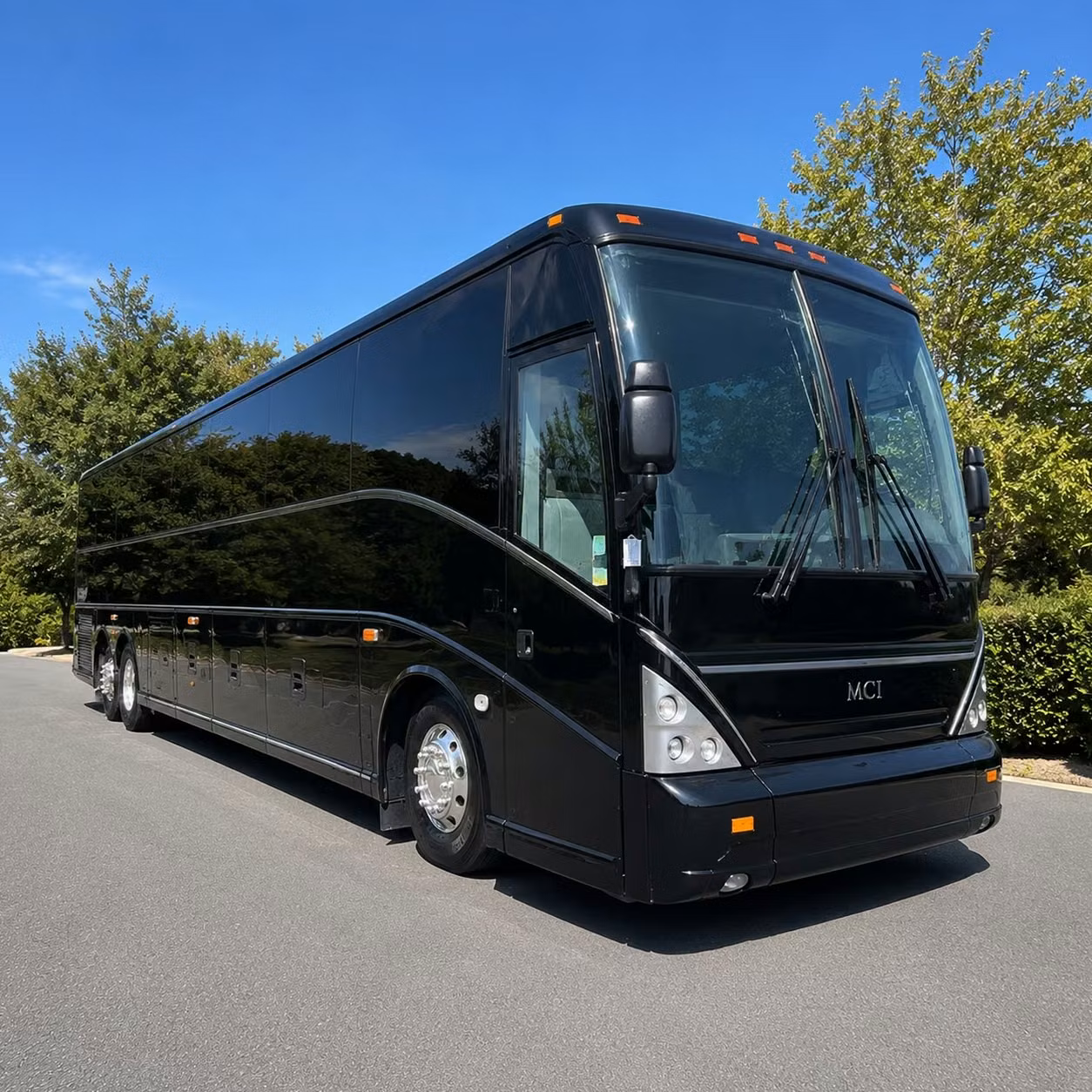 auburn wedding and celebration event transportation that keeps every guest on schedule